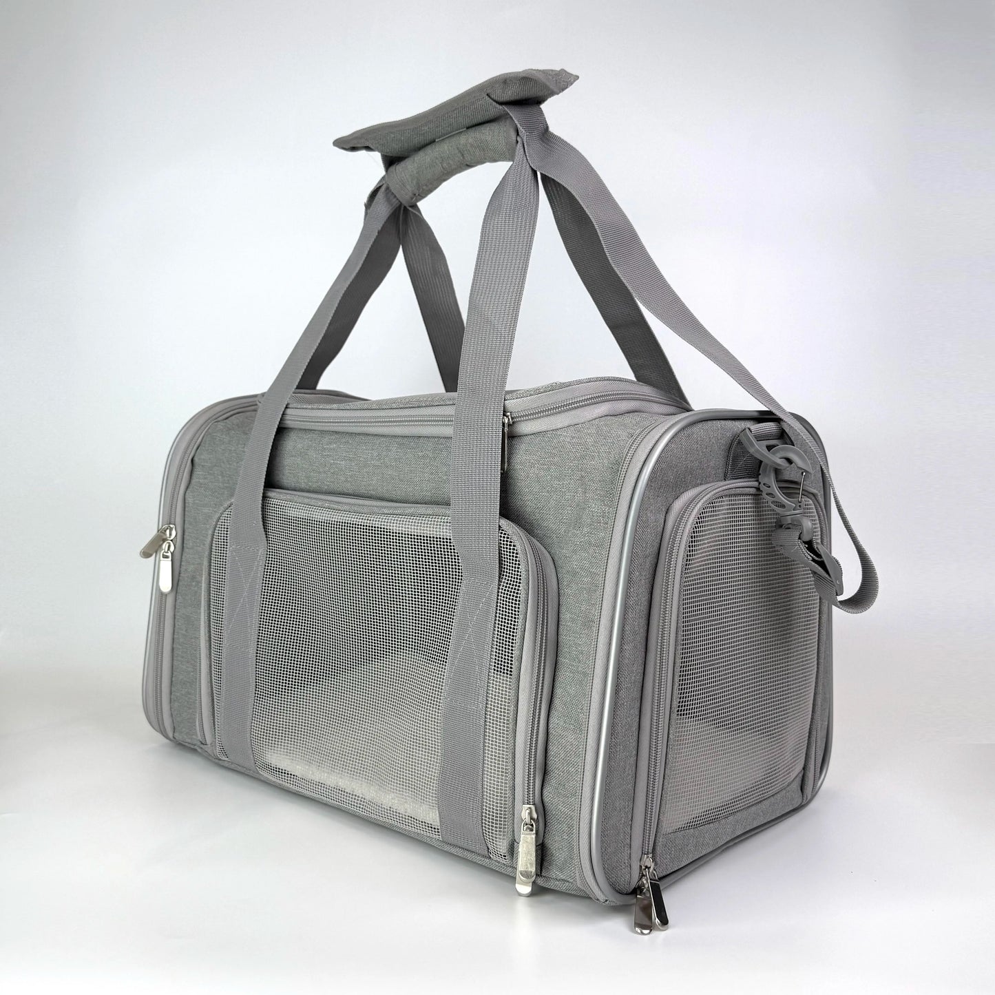 Premium Portable Pet Carrier for Large Cats and Small Dogs - Airline-Approved Soft Travel Case with Breathable Mesh, Foldable Design for Outdoor, Car, and Airplane Use