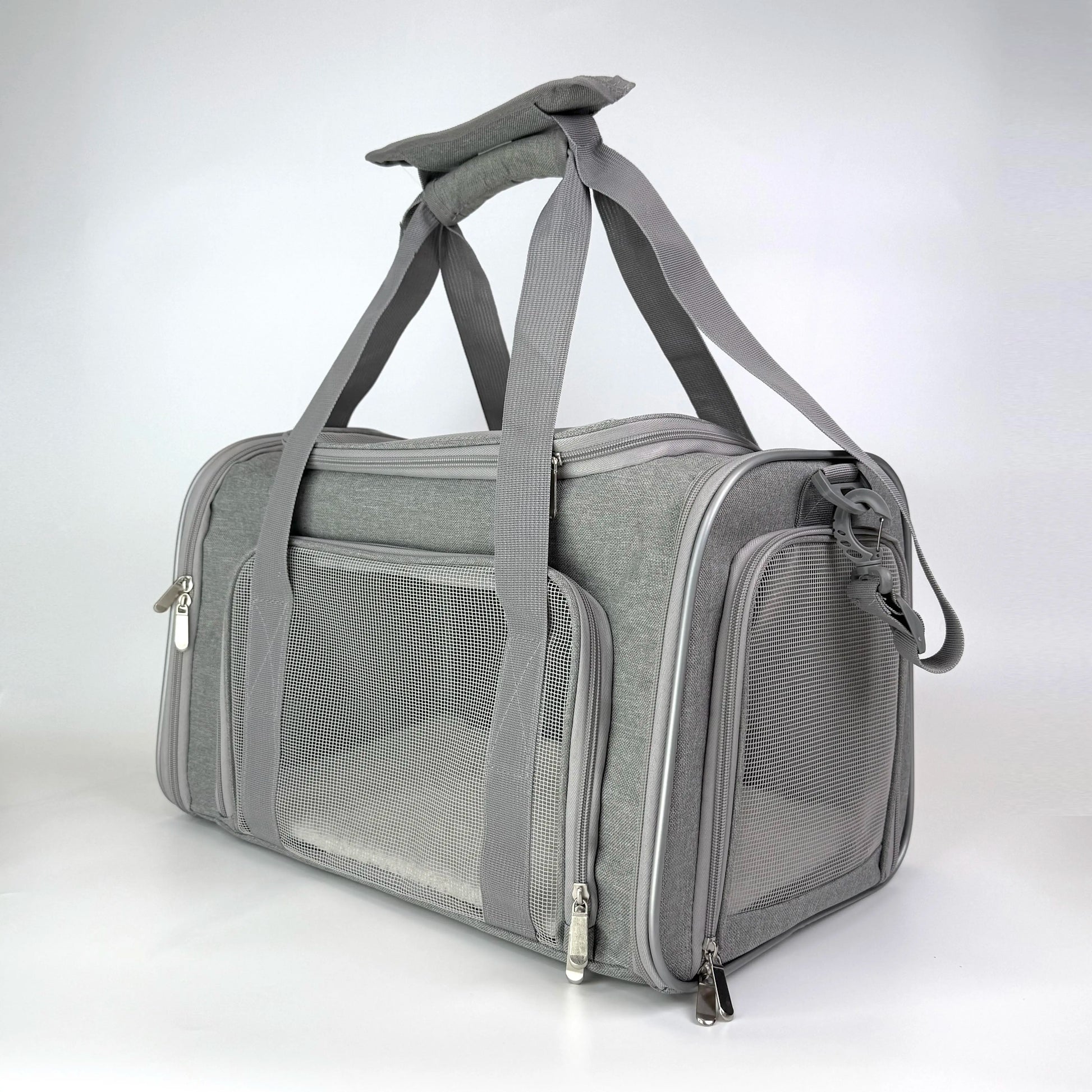 Premium Portable Pet Carrier for Large Cats and Small Dogs - Airline-Approved Soft Travel Case with Breathable Mesh, Foldable Design for Outdoor, Car, and Airplane Use
